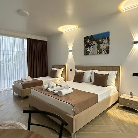 Pensjonat Three Brothers 3*