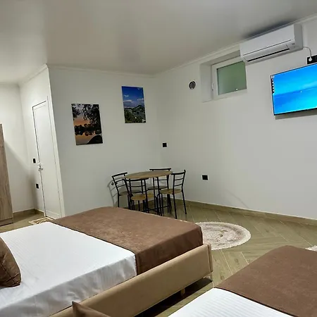 Pensjonat Three Brothers 3*
