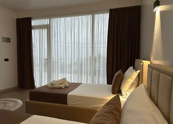 Guest house Three Brothers Shiroka