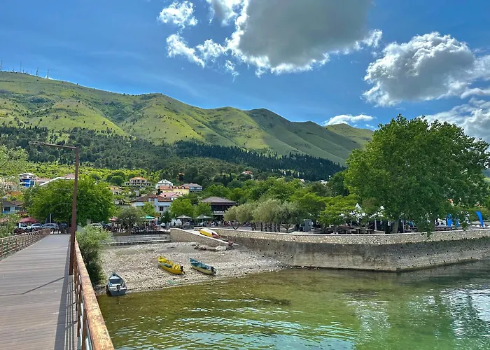 Guest house Three Brothers Shiroka