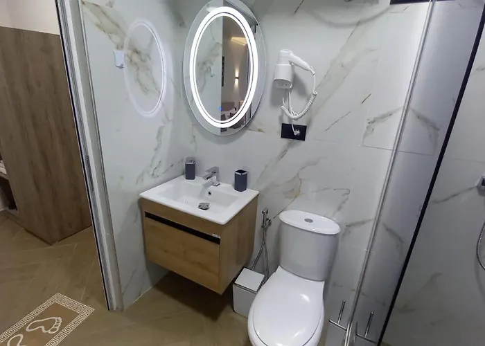 Three Brothers 3* Shiroka