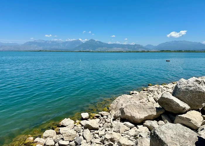 Three Brothers Guest house Shiroka