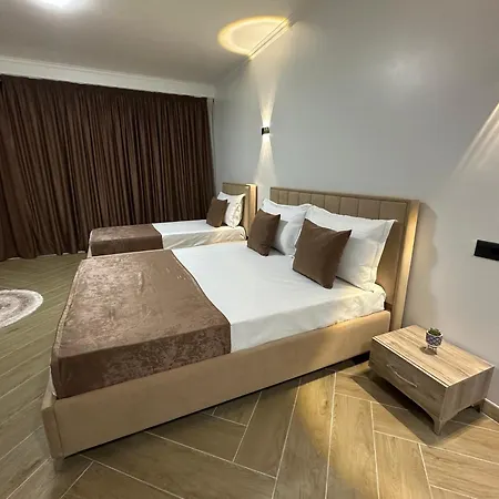 Three Brothers 3* Široka